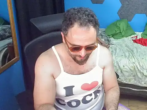 Chatroom XXX en direct de MachoPutito