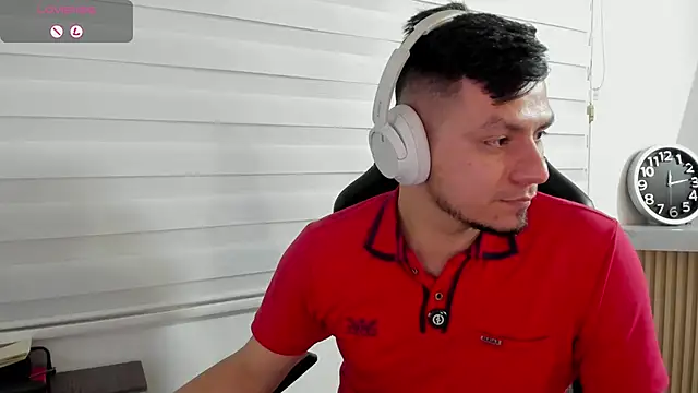 XXX chat uživo modela Rick_Adams