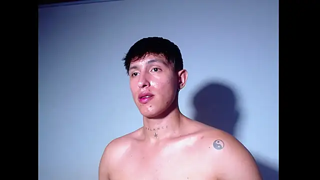 rowanbig Live XXX Chat
