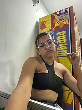 Chat +18 de liahot69 ao vivo