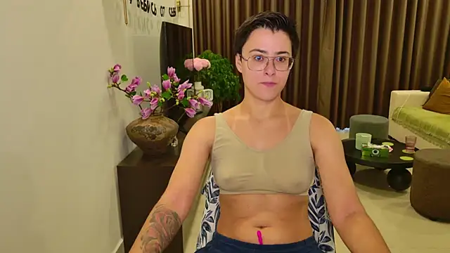 XXX chat uživo modela SashaNotFound