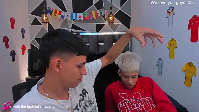 Juan_Nd_Steven Chat XXX in diretta