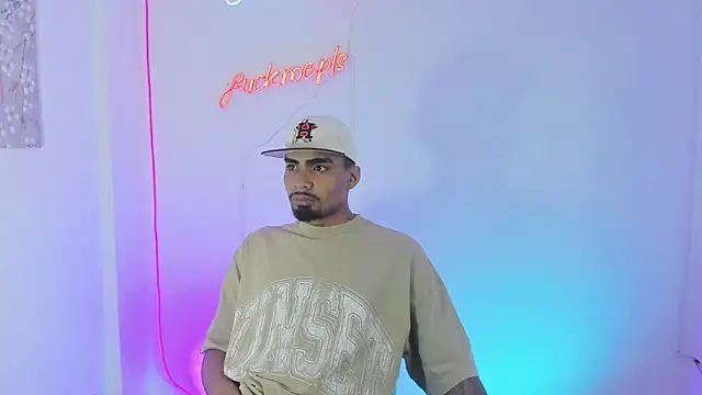 Chat +18 de Rpoolrboy ao vivo
