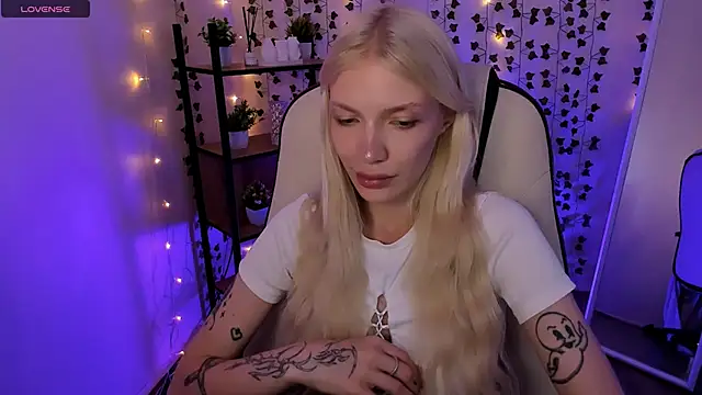 Chat +18 de AnyaTaylor_ ao vivo