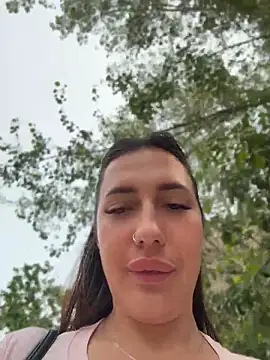 AleksandraRich's Live XXX Chat
