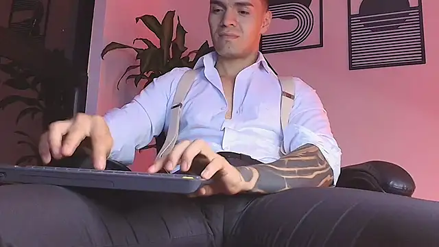 Онлайн чат XXX ALPHA_DOMINUS_