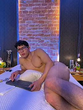 GrayAndrews Live XXX-chat