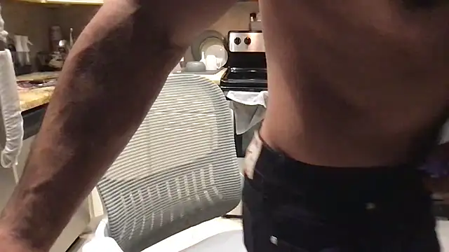 Chat +18 de BigGuyMuscle ao vivo