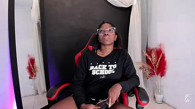Chat +18 de nilosolem ao vivo
