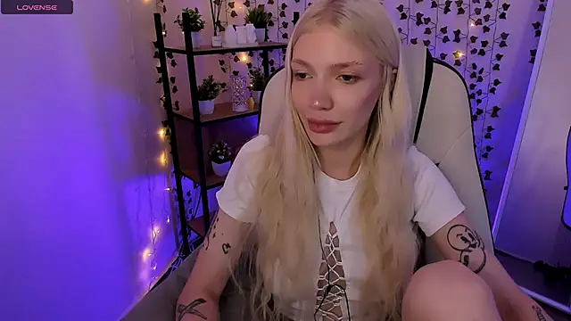 Chat +18 de AnyaTaylor_ ao vivo