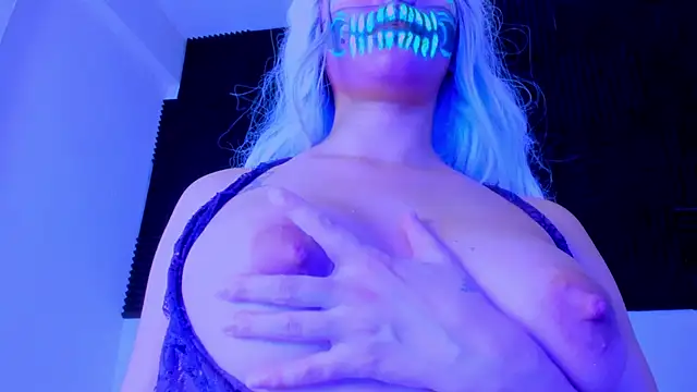 Chat +18 de AkaliD ao vivo