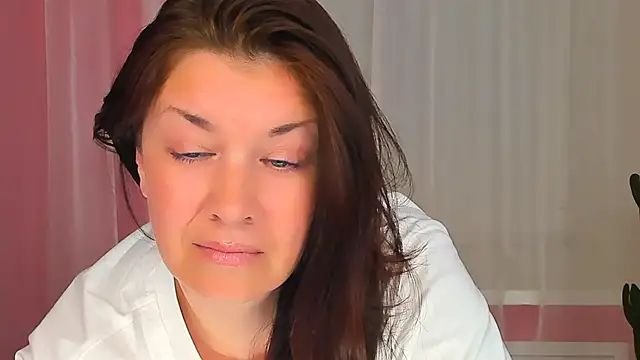 Chat +18 de AnaMills ao vivo
