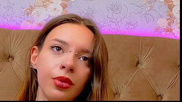 Chat +18 de CoraVex ao vivo