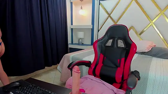 Chat +18 de allison_mc ao vivo
