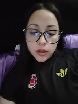 Chat +18 de Bella-Gema ao vivo