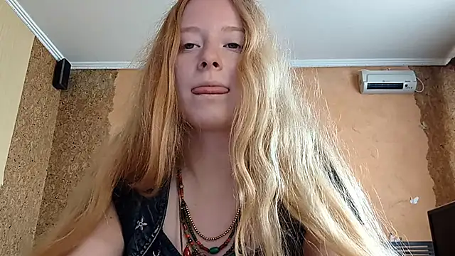 Chat +18 de KateVibe_01 ao vivo