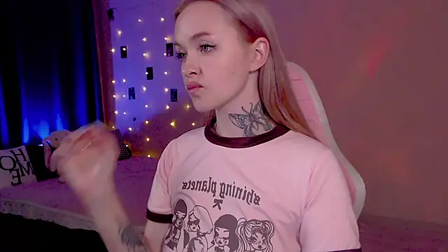 Chat +18 de Naughty_Mable ao vivo