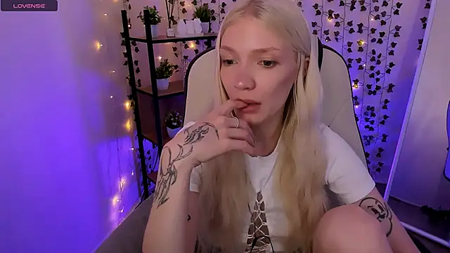 Chat +18 de AnyaTaylor_ ao vivo