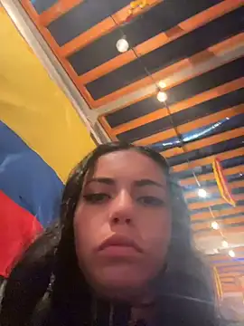 Chat +18 de i_am_nina_ ao vivo