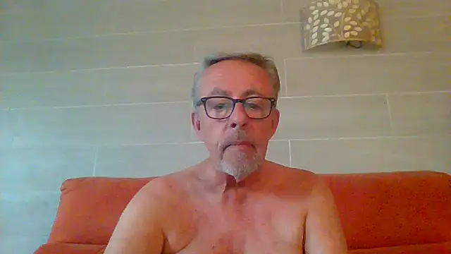 Chat XXX en directo de tuggy59