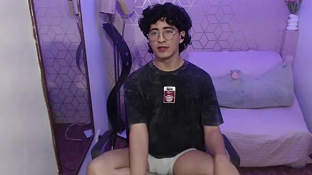 Živý XXX chat Elliot_23