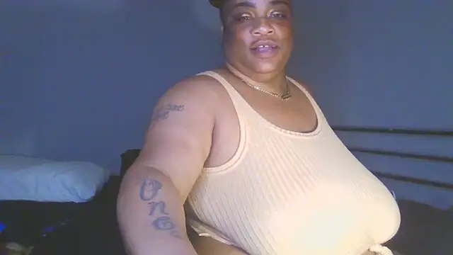 Chat XXX en directo de NaughtyHottieBBW
