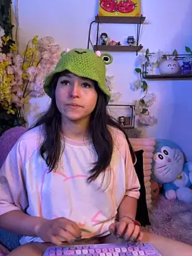 Chat +18 de Eymmy_24 ao vivo