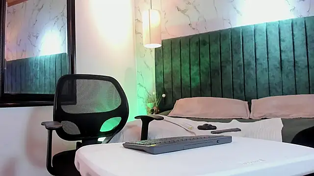 Dustin_Sonne Adlı Modelin Canlı XXX Sohbeti
