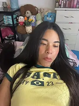 Chat +18 de Milleradhara24 ao vivo