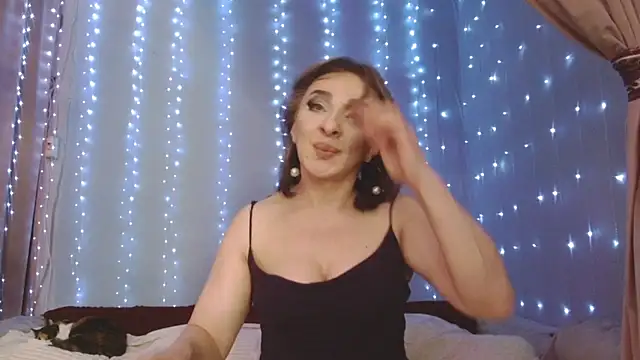 julia_renard XXX чат на живо