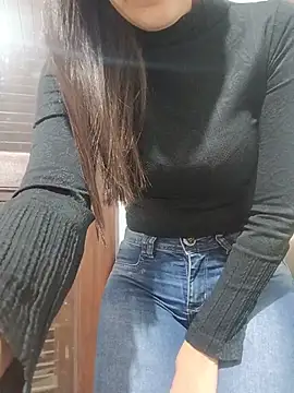 Lupita_sol Adlı Modelin Canlı XXX Sohbeti