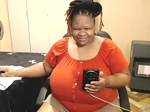 Chat XXX en directo de sweetnoziexx