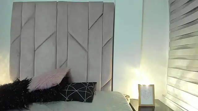 melanie_roux__ Obrolan Langsung XXX