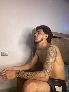 Kriss_Edwards' Live XXX Chat