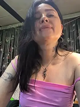 Czat XXX na żywo – KikiXRed