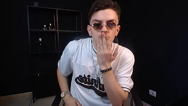 FelixStarkk Live XXX-chat