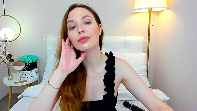 Chat XXX en directo de MonaRicci