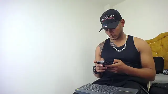 Chris_Dick23 Obrolan Langsung XXX