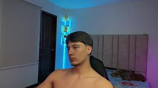Czat XXX na żywo – CHRIS_MORGAN1