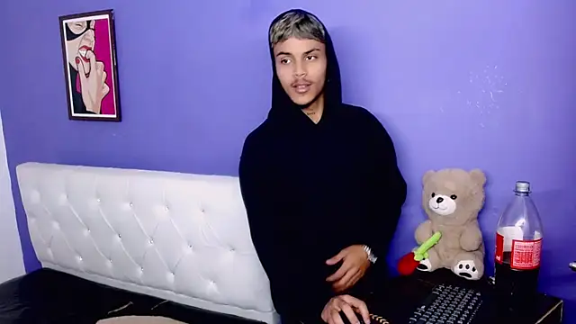 Chat +18 de Angel_foxc13 ao vivo