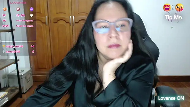 lina_smith69's Live XXX Chat