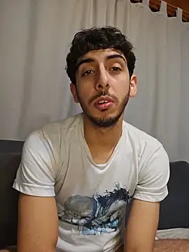 LeoyNicky98 Chat XXX in diretta