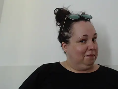 Chat +18 de WendyRhoades ao vivo