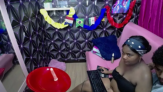 Chat +18 de Candykss ao vivo