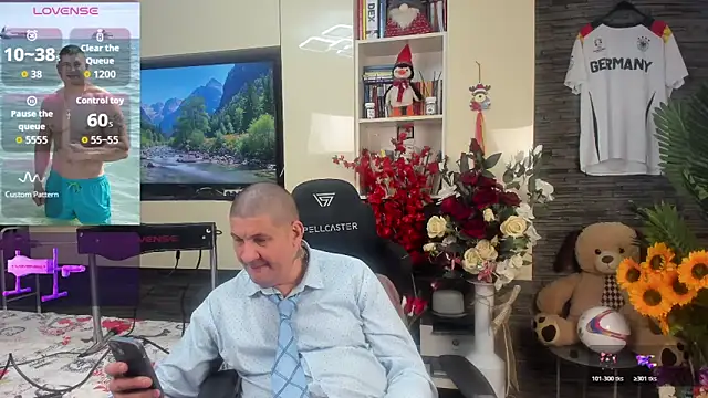 SpartacusDaddy48 Chat XXX live