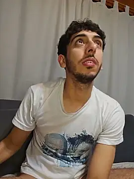 LeoyNicky98 élő XXX-chatje