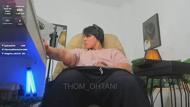 Thom_Ohtani Chat XXX live