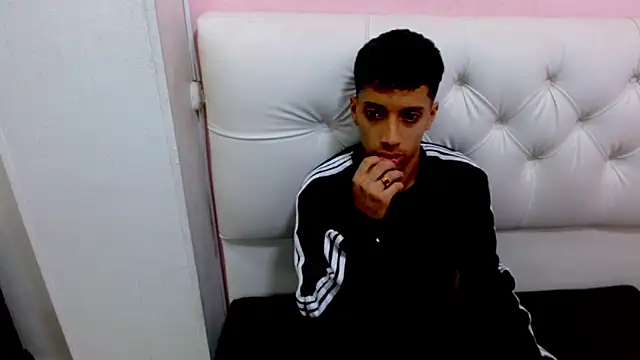 Czat XXX na żywo – jl_brayan12