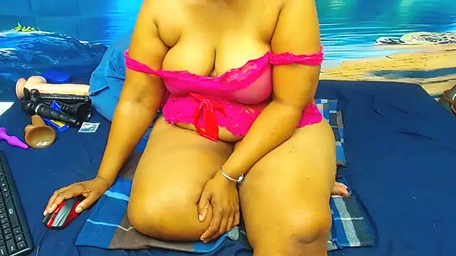 Chat +18 de Brookylynbrownxx ao vivo