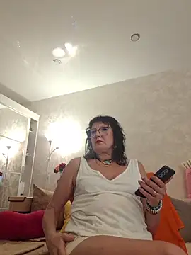 LaliaMia Adlı Modelin Canlı XXX Sohbeti